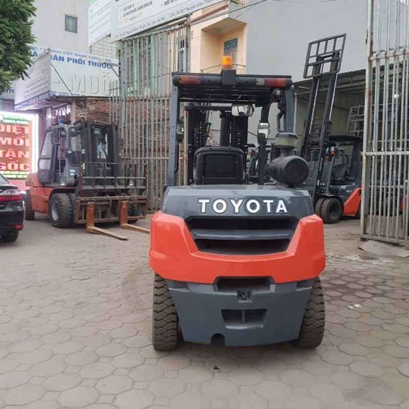 Xe nâng Toyota 8FD Nhật bãi chính ngạch