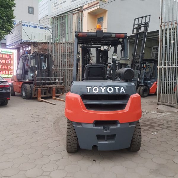 Xe nâng Toyota Nhật bãi chính ngạch