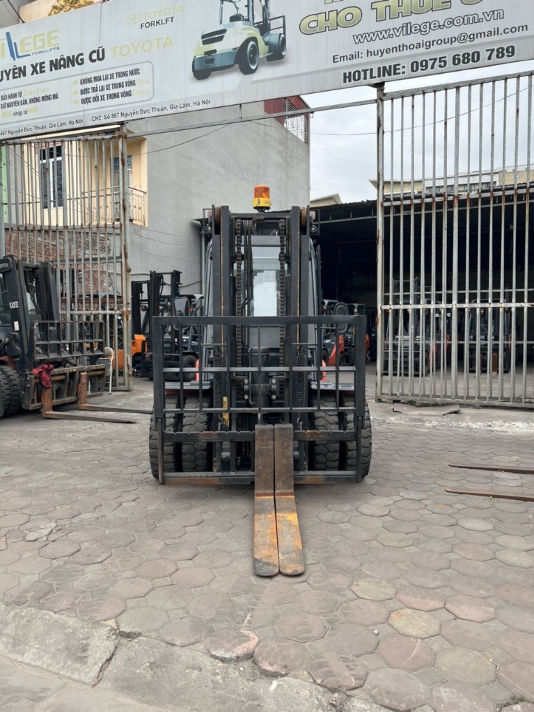Đội ngũ kỹ thuật sửa chữa bảo dưỡng xe nâng tận nơi