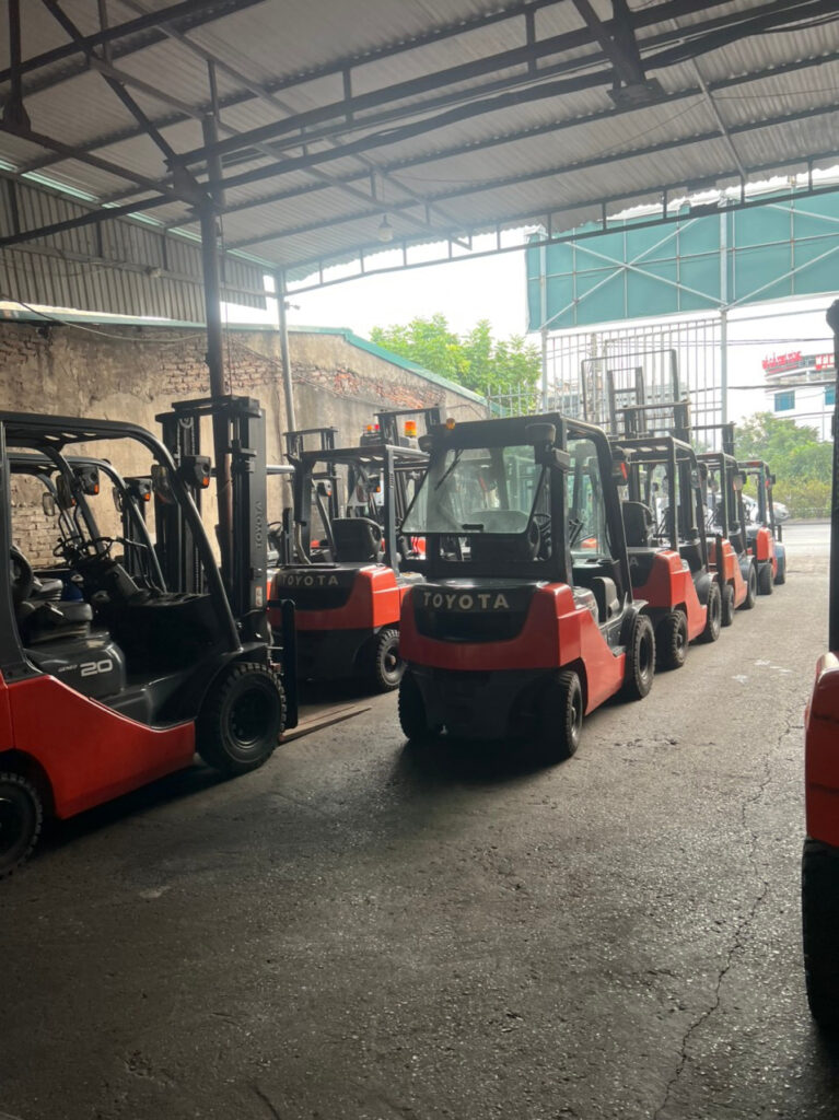 Kinh nghiệm chọn mua xe nâng Nhật bãi Toyota chất lượng cao, tiết kiệm chi phí
