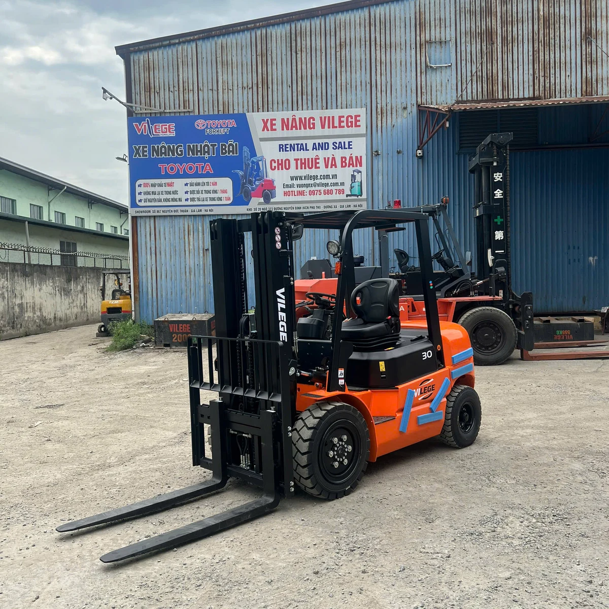 Hình ảnh thực tế xe nâng VILEGE mới - 4