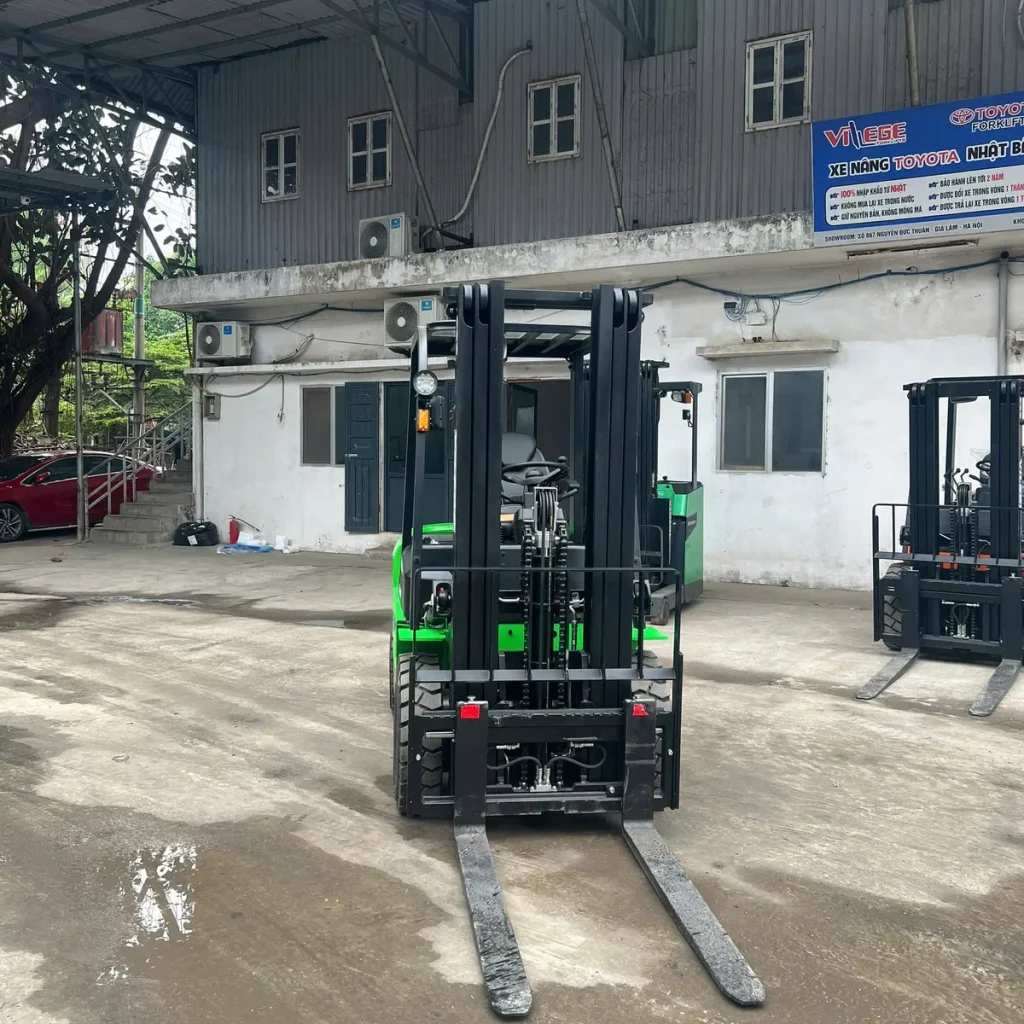 Xe Nâng Điện Ngồi Lái VILEGE 2.5 Tấn (Mới 100%)