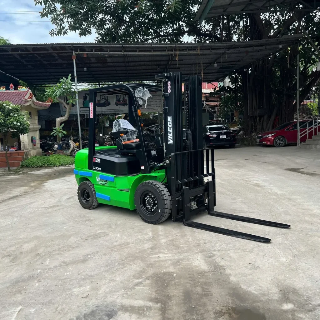 Xe Nâng Điện Ngồi Lái VILEGE 2.5 Tấn (Mới 100%)