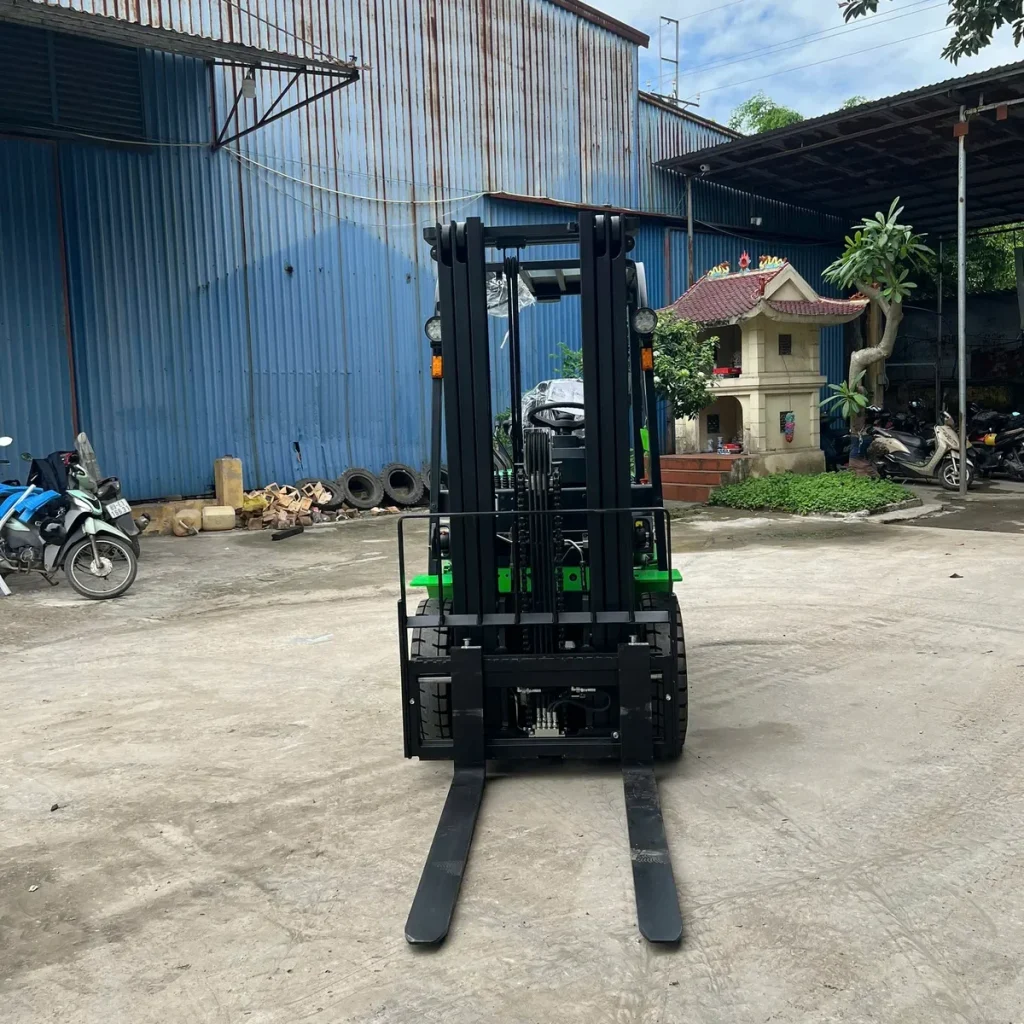 Xe Nâng Điện Ngồi Lái VILEGE 2.5 Tấn (Mới 100%)